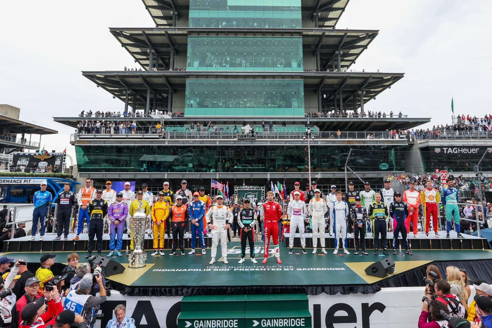 Staged photo of all of the drivers in the Indianapolis 500 prior to the start of the race